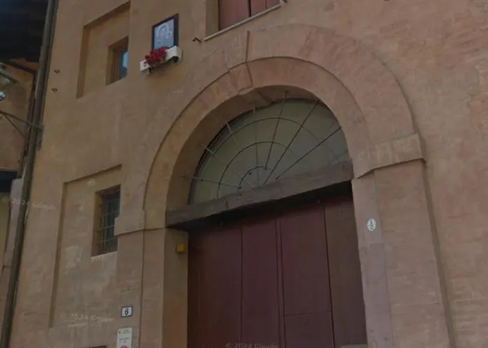 Apartamento Via Pepoli Bolonia