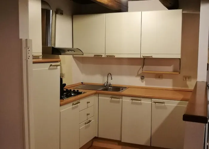 Via Pepoli * Bolonia